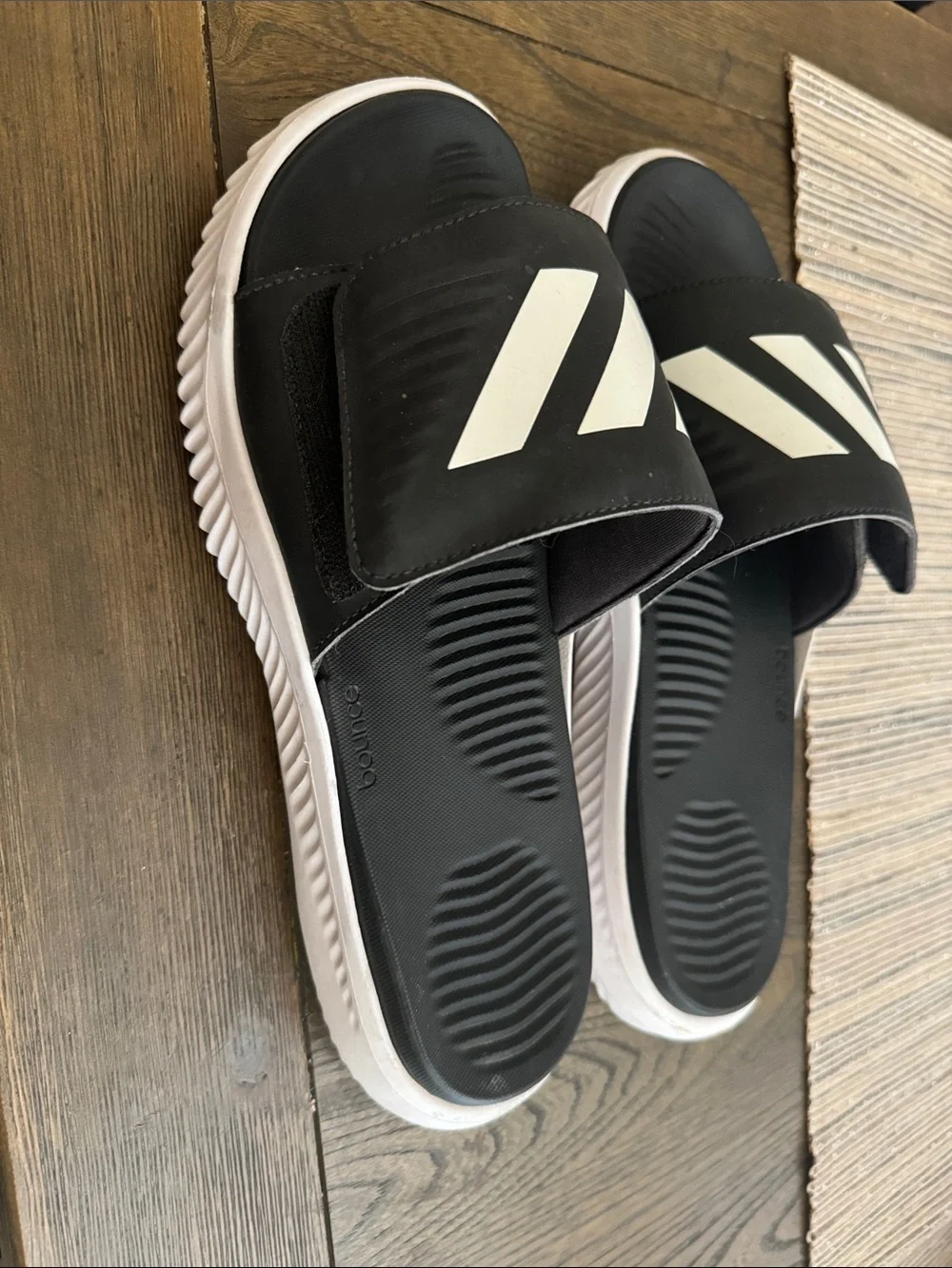 Men’s  Black and White Slide Sandals